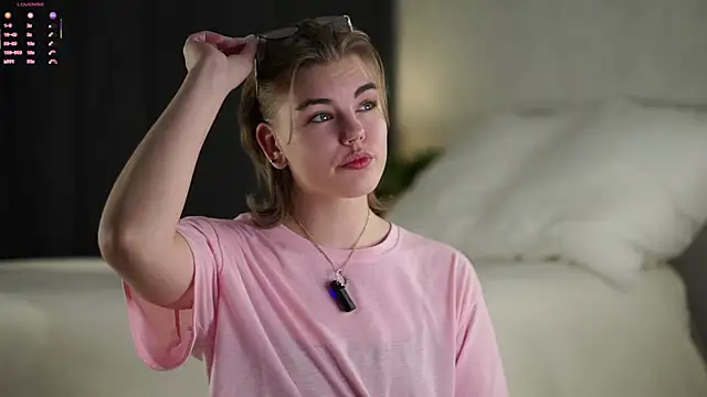 MelodyBaur online show from 12.16.25