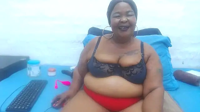 MatureMilfxxx online show from 04.25.26