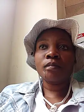 blackbeautyxx92 online show from 11.12.25