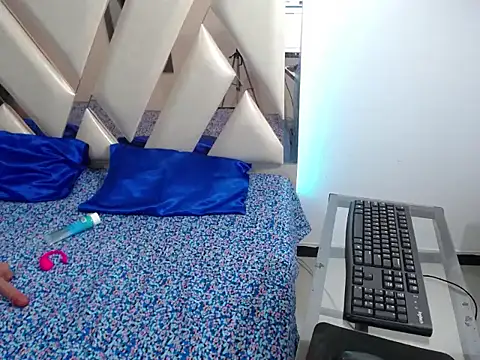 yuliet latin69 online show from 10.24.25