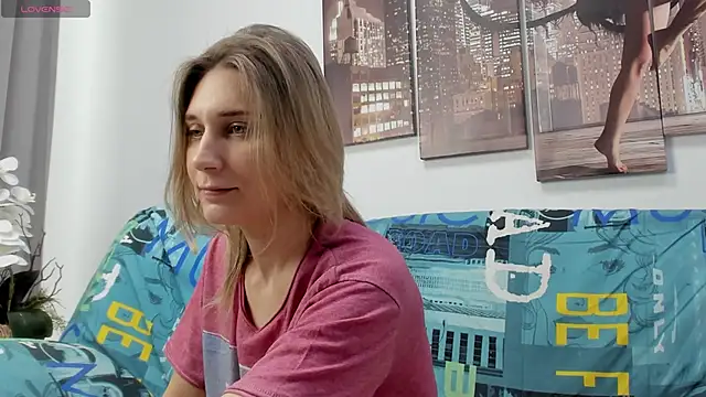 Snapshot of Tenderly_Sophie chatting on 01.10.26 Tenderly Sophie online show from 01.10.26