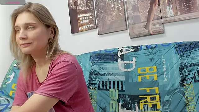 Snapshot of Tenderly_Sophie chatting on 01.14.26 Tenderly Sophie online show from 01.14.26