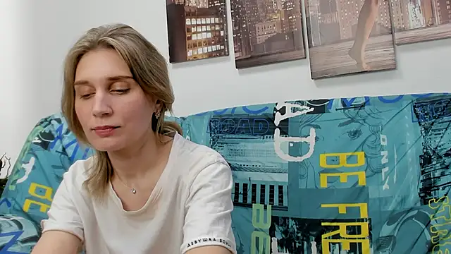 Snapshot of Tenderly_Sophie chatting on 02.20.26 Tenderly Sophie online show from 02.20.26