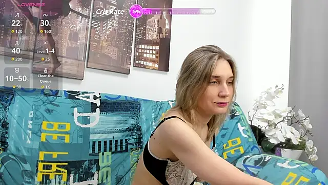 Snapshot of Tenderly_Sophie chatting on 04.08.26 Tenderly Sophie online show from 04.08.26