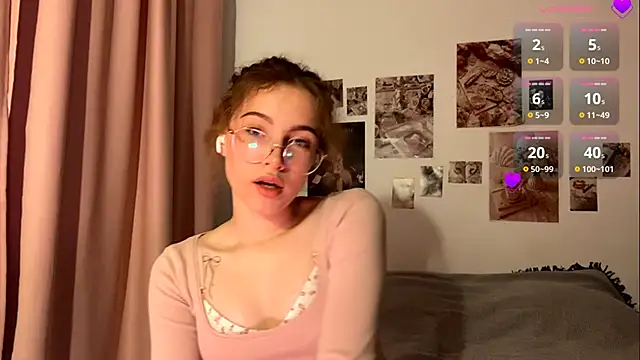 Kira Sanders online show from 12.15.25