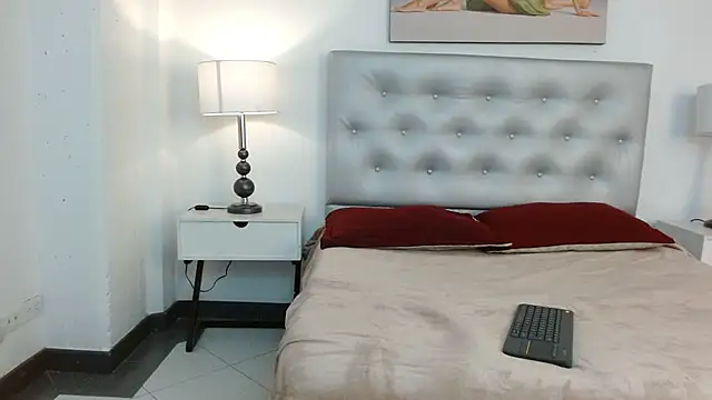 SusanWilliams  online show from 01.08.26