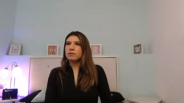 SusanWilliams  online show from 03.11.26