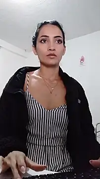 chloehanna online show from 02.15.26