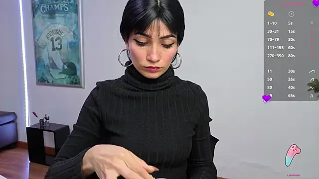 chloehanna online show from 06.04.26