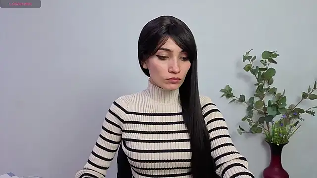 chloehanna online show from 06.17.26