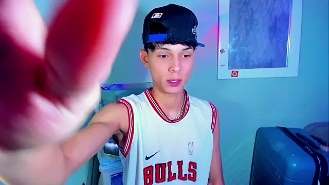 Snapshot of boyswantingplay chatting on 02.23.26 boyswantingplay online show from 02.23.26