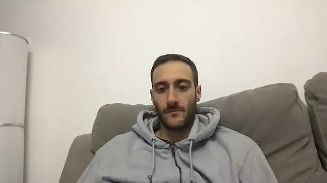 Snapshot of LukaShyGuy chatting on 01.16.26 LukaShyGuy online show from 01.16.26