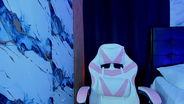 Scarlet DLuce online show from 01.16.26