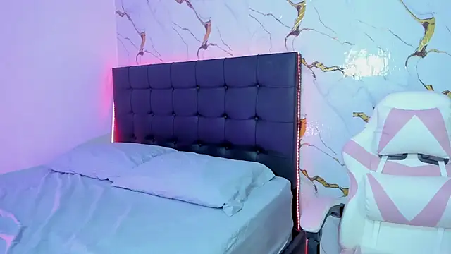 Scarlet DLuce online show from 05.27.26