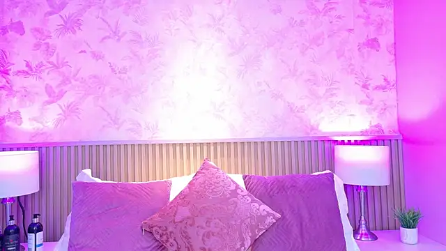 AdelineJhones online show from 10.31.25