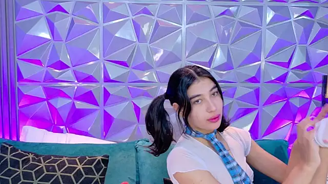 AdelineJhones online show from 05.02.26