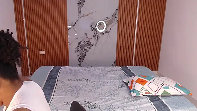 rosselyn  online show from 11.28.25