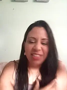 LeilaTaylor online show from 11.15.25