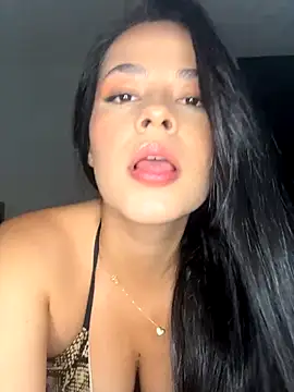 Snapshot of LhanaRiviera chatting on 11.04.25 LhanaRiviera online show from 11.04.25