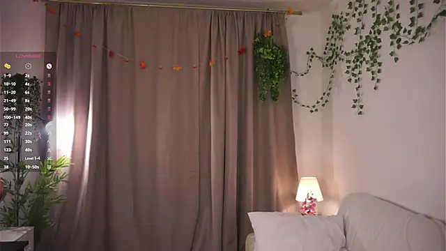 KissyCloud online show from 11.30.25