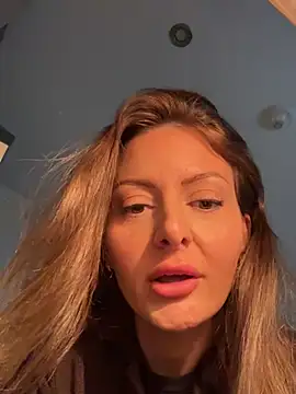Lovelavender  online show from 05.11.26
