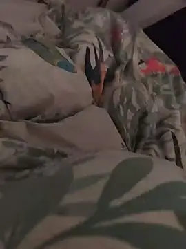 Snapshot of binji636 chatting on 12.16.25 binji636 online show from 12.16.25