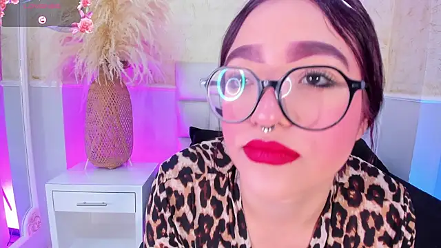 AlmaLopez  online show from 12.13.25