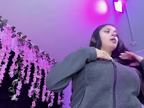 Gabyy Cooper  online show from 05.25.26