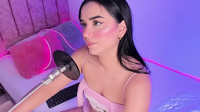 laana foxx online show from 06.19.26