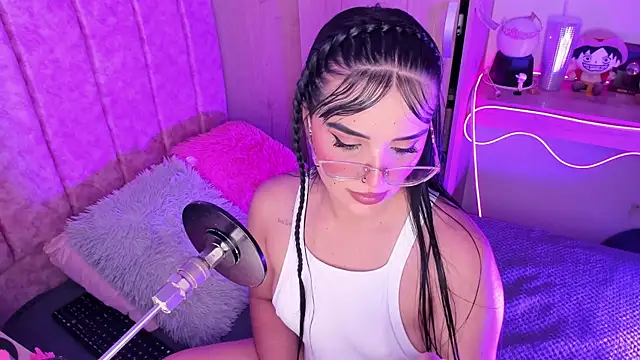 laana foxx online show from 07.19.26
