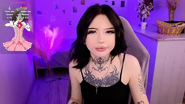Emma Kirks online show from 06.16.26