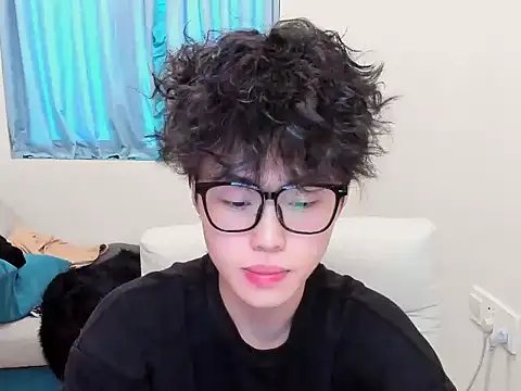 L1kuto online show from 11.07.25