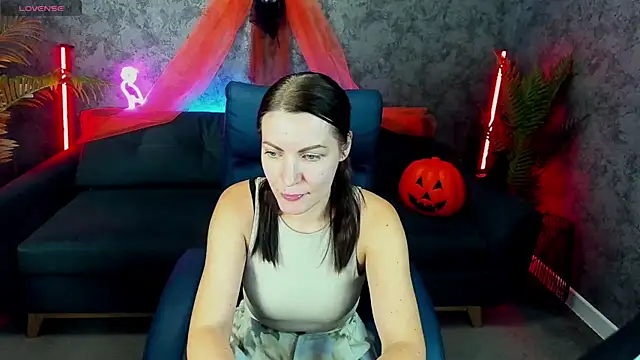 Snapshot of SofieMoons chatting on 11.01.25 SofieMoons online show from 11.01.25