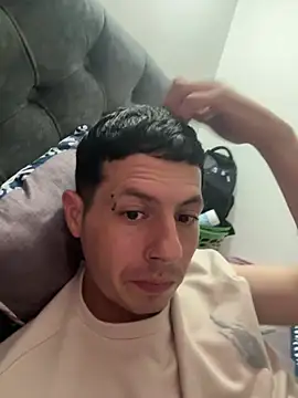 Yeison 8012 online show from 03.18.26