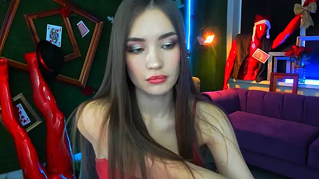 Snapshot of lollyrais chatting on 12.19.25 lollyrais online show from 12.19.25