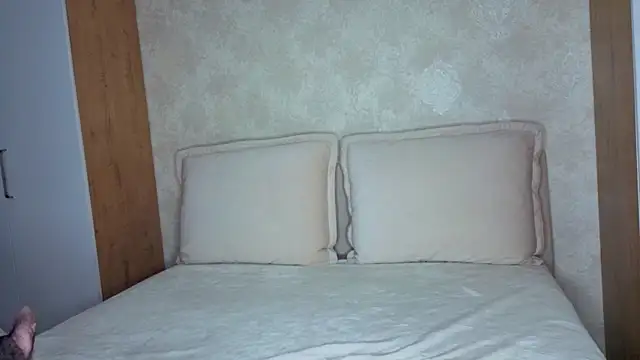 MissNatali  online show from 11.15.25