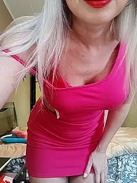 Snapshot of SelinaLovqx chatting on 11.03.25 SelinaLovqx online show from 11.03.25