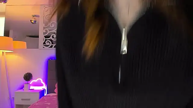 LuisaClover online show from 02.19.26