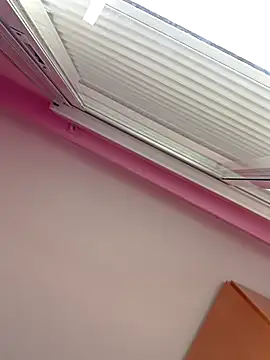 Snapshot of cotoncandyy chatting on 11.25.25 cotoncandyy online show from 11.25.25