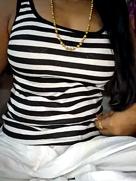 Snapshot of Ezabelljohn chatting on 04.02.26 Ezabelljohn online show from 04.02.26