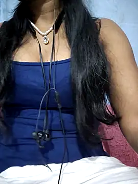 Snapshot of Ezabelljohn chatting on 04.02.26 Ezabelljohn online show from 04.02.26