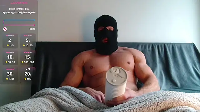 Snapshot of Masked_Bull38_Uk chatting on 11.03.25 Masked Bull38 Uk online show from 11.03.25