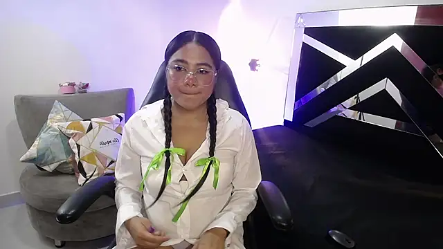 MelissaHex online show from 10.31.25