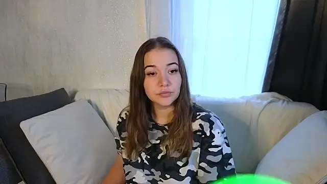 Snapshot of Biancka_ chatting on 11.25.25 Biancka online show from 11.25.25