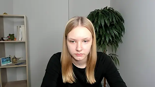 ElissaGlod online show from 10.25.25