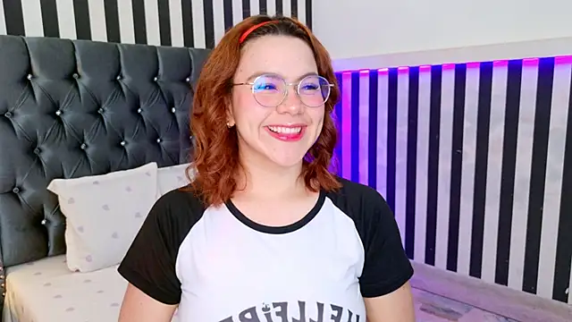 sussiestrawberry online show from 10.29.25