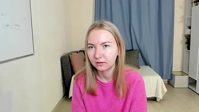 Snapshot of CathyHeximer chatting on 11.21.25 CathyHeximer online show from 11.21.25