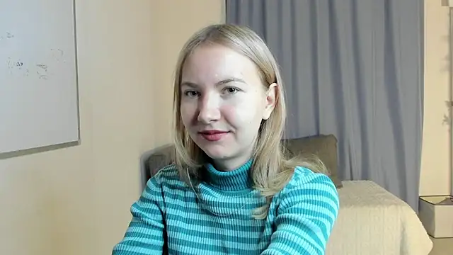 Snapshot of CathyHeximer chatting on 11.30.25 CathyHeximer online show from 11.30.25