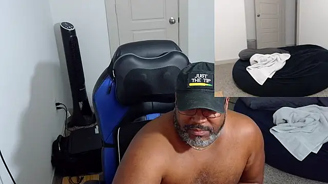 SplendaDaddy50 online show from 10.24.25