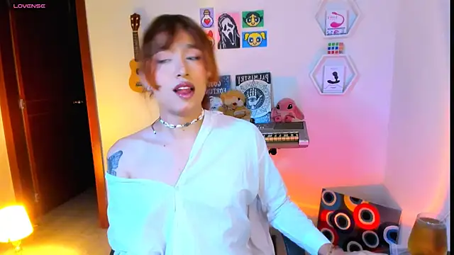 AdelineEsposito online show from 03.19.26